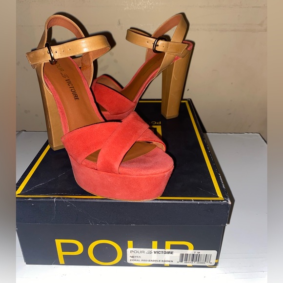 Pour La Victoire Shoes - Pour la victoire suede/leather pumps!